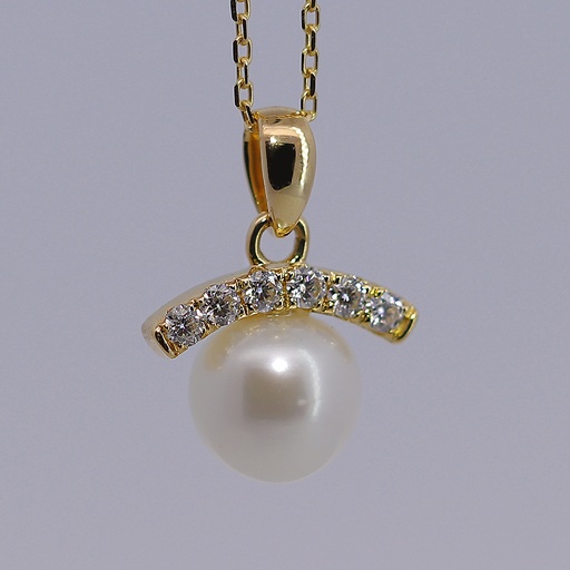 18K Gold Pendant with Stone and Pearl