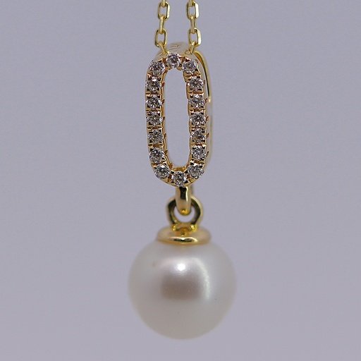 18K Gold Pendant with Stone and Pearl