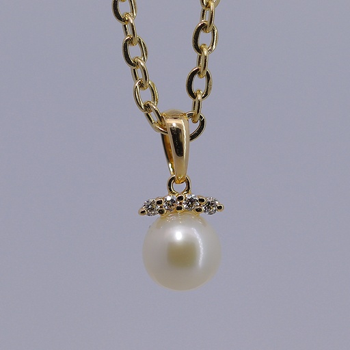 18K Gold Pendant with Stone and Pearl