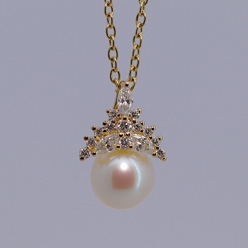 18K Gold Pendant with Stone and Pearl