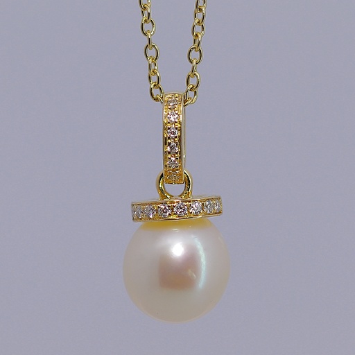 14K Gold Pendant with Stone and Pearl 