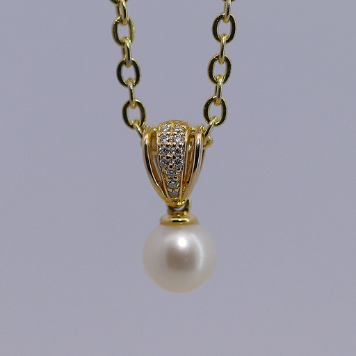 14K Gold Pendant with Stone and Pearl